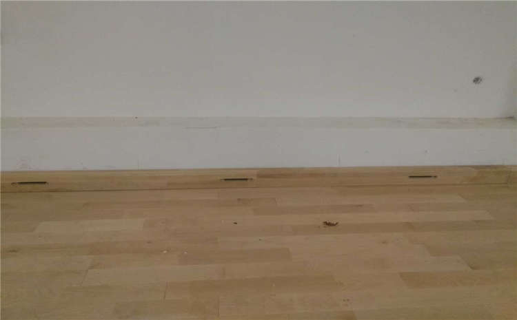 主輔龍骨結(jié)構(gòu)風(fēng)雨操場木地板廠家去哪找？