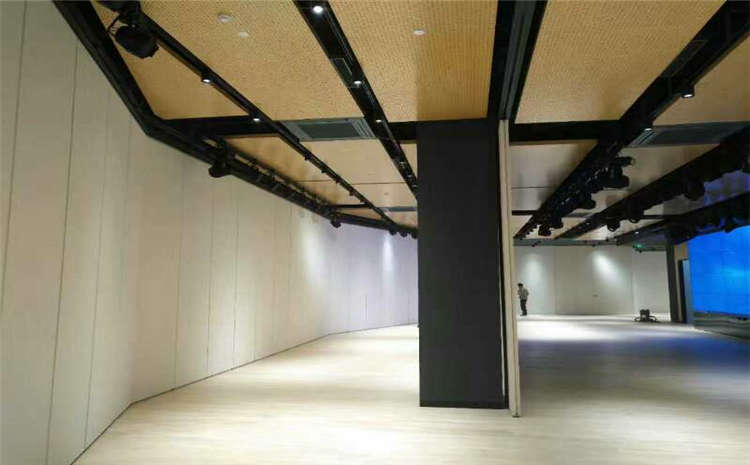 20厚舞臺木地板哪個牌子好？