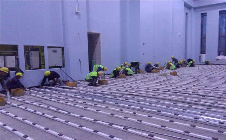 幼兒園教室鋪地板，選擇很重要