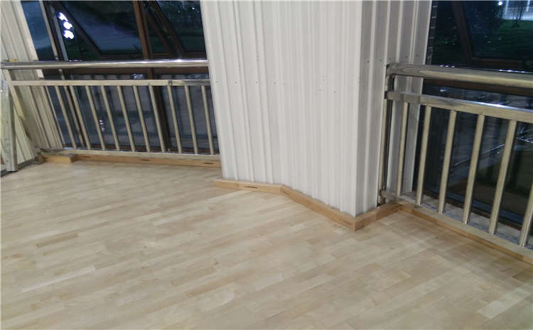 企口運(yùn)動木地板廠家若何完成“一帶一起”大局勢。