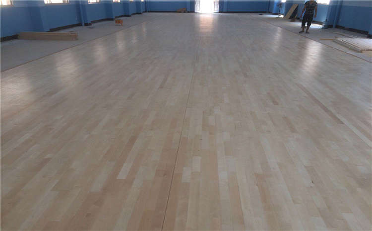 體育館木地板防腐劑如何實施？