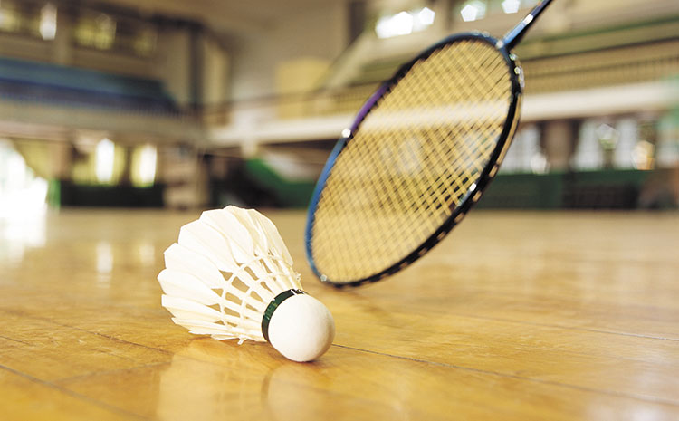 橡膠木運(yùn)動(dòng)木地板廠家去哪找？