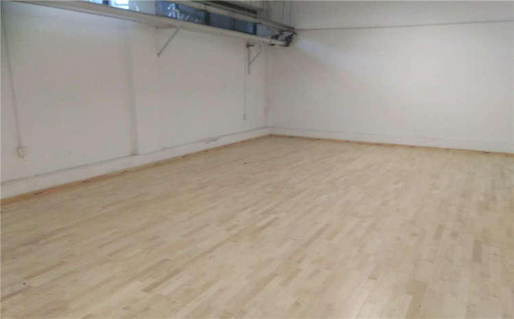 運(yùn)動(dòng)木地板廠家哪個(gè)好?