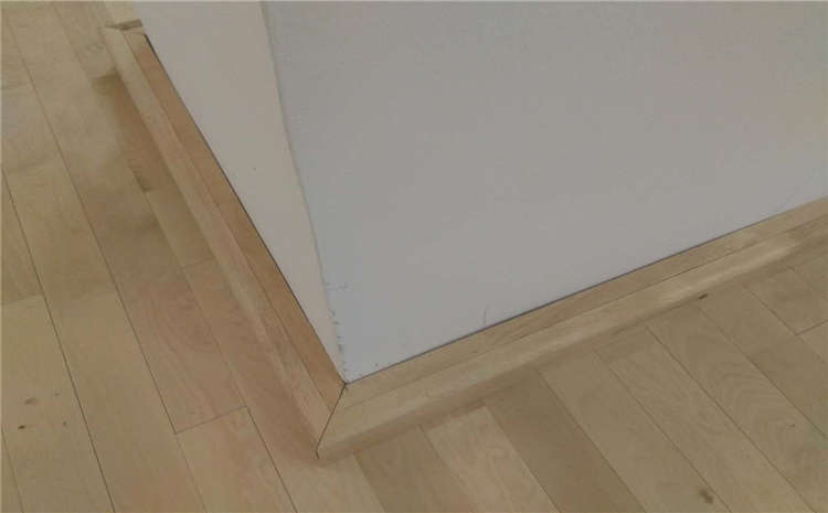 體育館木地板性價比怎么樣?