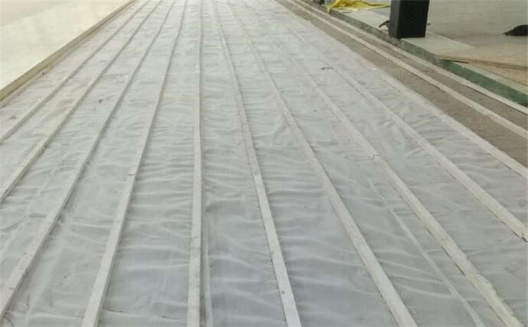 單層龍骨結構羽毛球館木地板價格