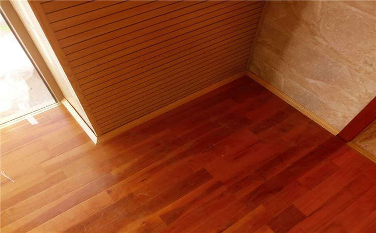 專業運動木地板打磨翻新