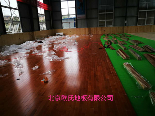 湖北恩施州消防隊(duì)體育館木地板案例 湖北恩施州消防隊(duì)體育館木地板案例