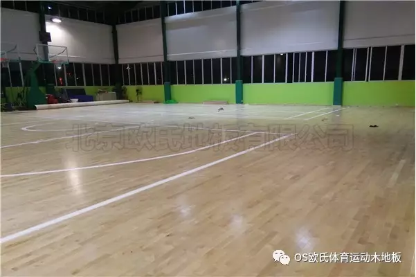 單龍骨運(yùn)動(dòng)木地板--廣東省連州市地方稅務(wù)局成功案例圖1