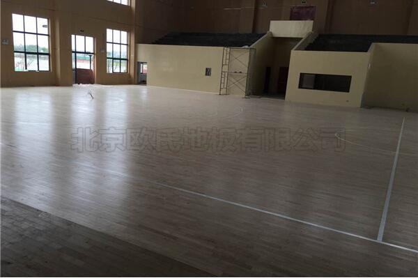 福州雷甸鎮(zhèn)中心小學(xué)籃球館木地板案例-2 福州雷甸鎮(zhèn)中心小學(xué)籃球館木地板案例-2