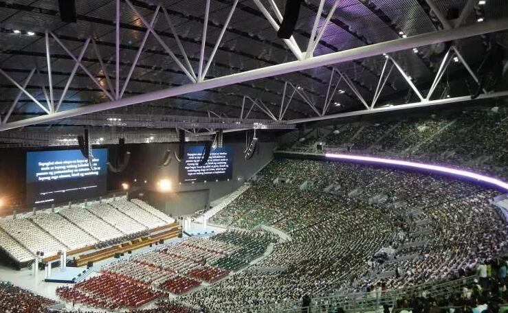 全**大的室內籃球場 全**大的室內籃球場