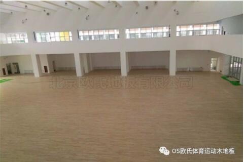 寧夏石嘴山星海中學體育木地板案例