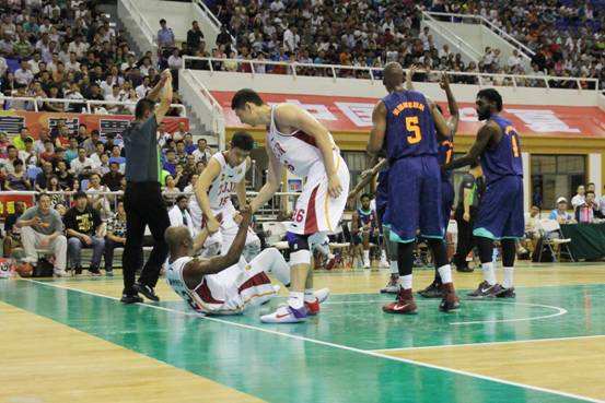 體育運動木地板的安全性和防護性 體育運動木地板的安全性和防護性