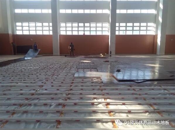 溫州甌海區外國語學校初中分校運動木地板案例