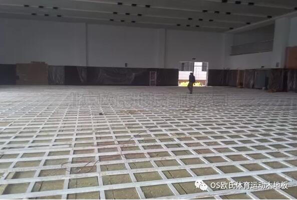 浙江湖州市吳興區(qū)吳興實驗中學籃球木地板鋪設(shè)工程 浙江湖州市吳興區(qū)吳興實驗中學籃球木地板鋪設(shè)工程