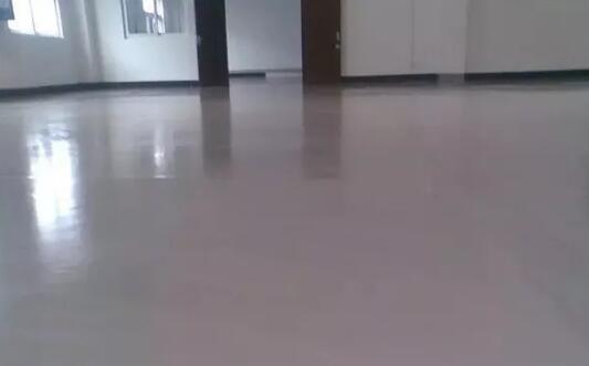 體育館地面不平，鋪不了專用體育木地板該怎么辦？