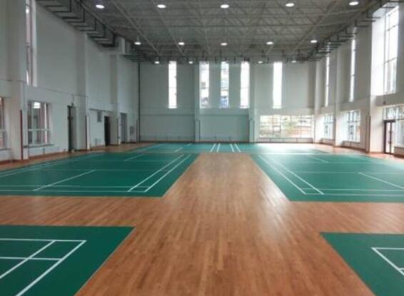 羽毛球場館一般選擇鋪設什么地板劃算 羽毛球場館一般選擇鋪設什么地板劃算