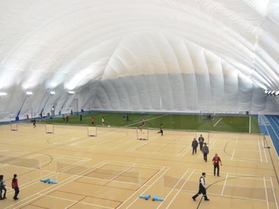 一館多用，四季適宜：氣膜體育館的優勢和特點！