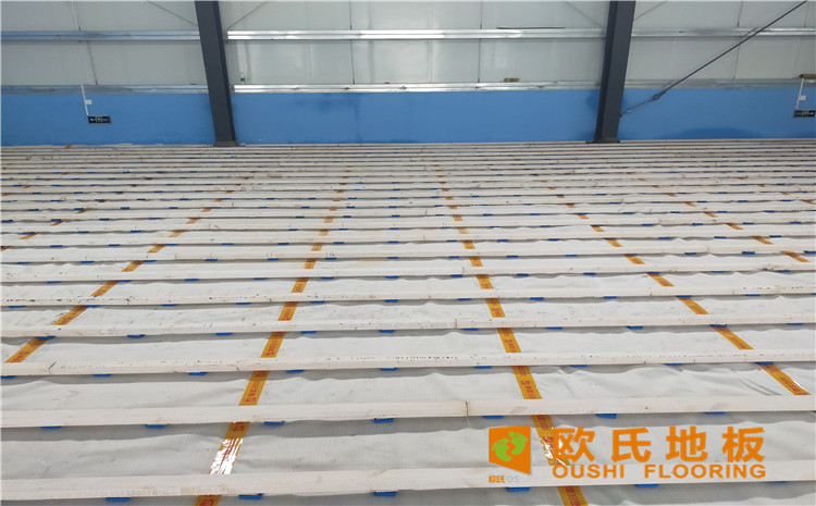 廣東惠來縣大南海開發(fā)區(qū)羽毛球館木地板案例